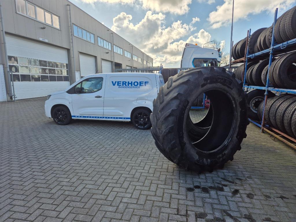 650/65R42 158D Michelin MultiBiB, Ophalen of Verzenden