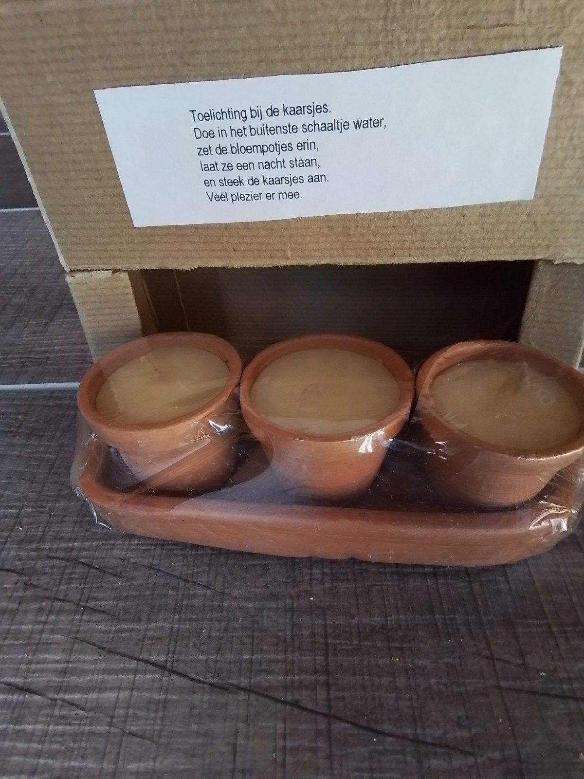 38 Leuke Pakketjes met Kaarsen in Terracotta Schaaltjes, Meerkleurig, Ophalen of Verzenden, Kaars, Was