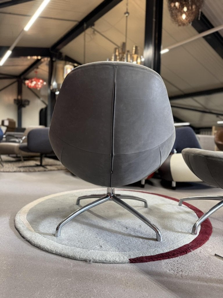 Nieuw Design on Stock Nylo draai fauteuil grijs leer stoel, Gompenstraat 15, Ophalen of Verzenden, Contactformulier, 75 tot 100 cm