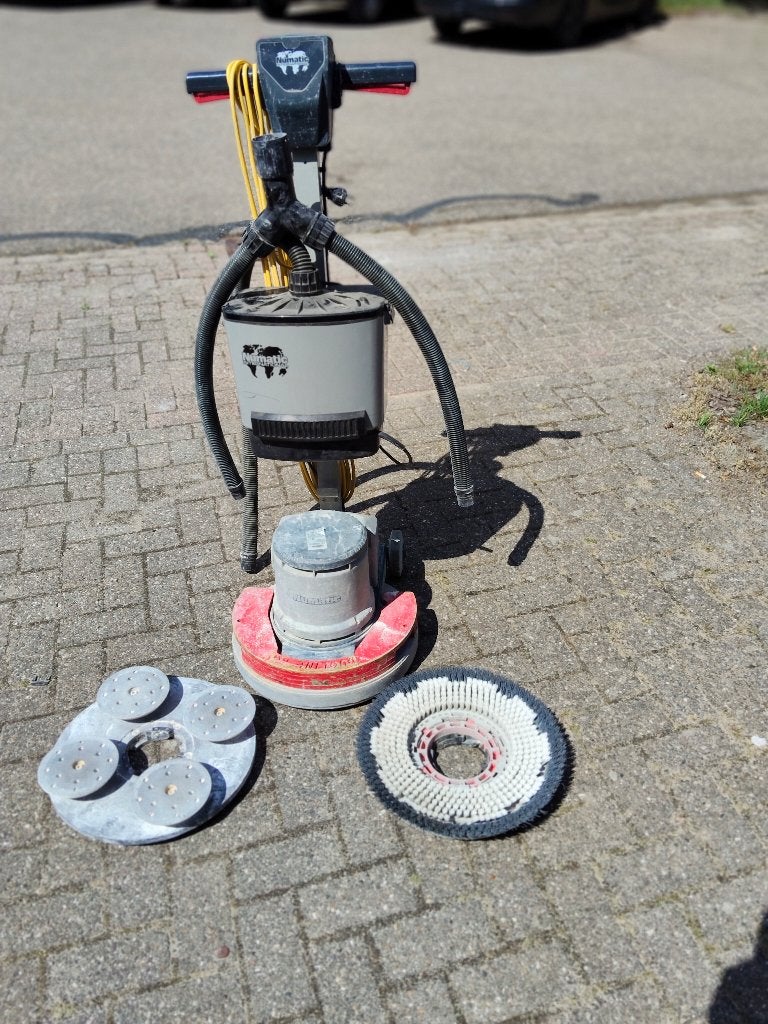 Numatic eenschijfsmachine met toebehoren, Doe-het-zelf en Verbouw, Gereedschap | Schuurmachines, Ophalen of Verzenden, Gebruikt