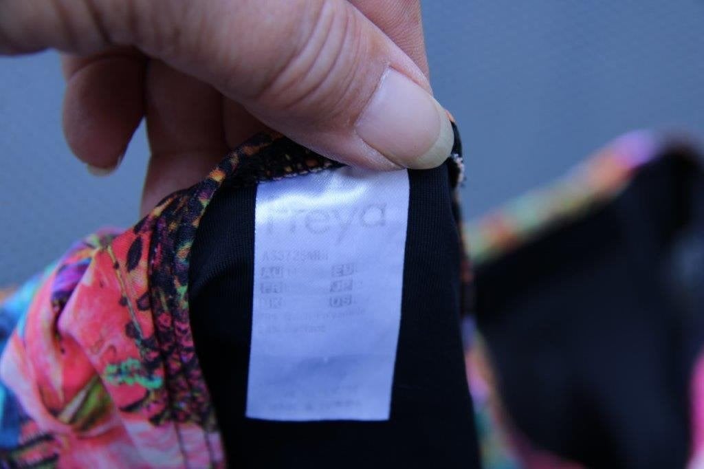 Bikini gekleurd Freya mt M 80C Vaste prijs, Kleding | Dames, Overige kleuren, Zo goed als nieuw, Bikini, Freya