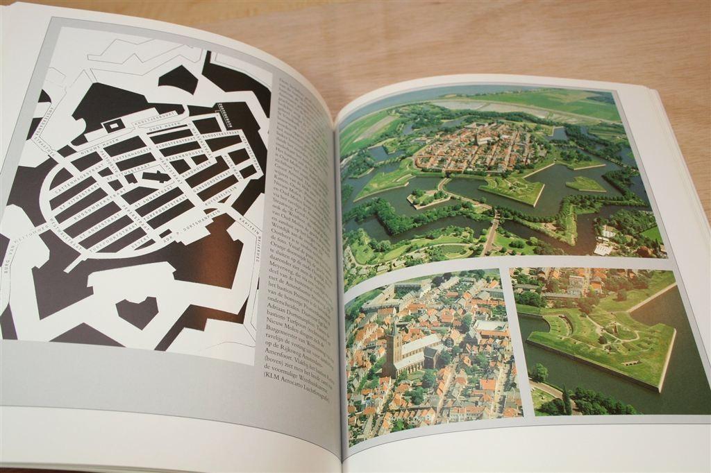 De Vesting Naarden — Historie & Architectuur [Waanders], Boeken, Geschiedenis | Stad en Regio, Ophalen of Verzenden, Zo goed als nieuw