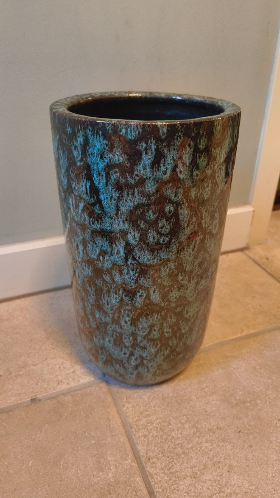 Decoratieve hoge bloempot met unieke glazuur, Ophalen, Rond, Binnen, Zo goed als nieuw