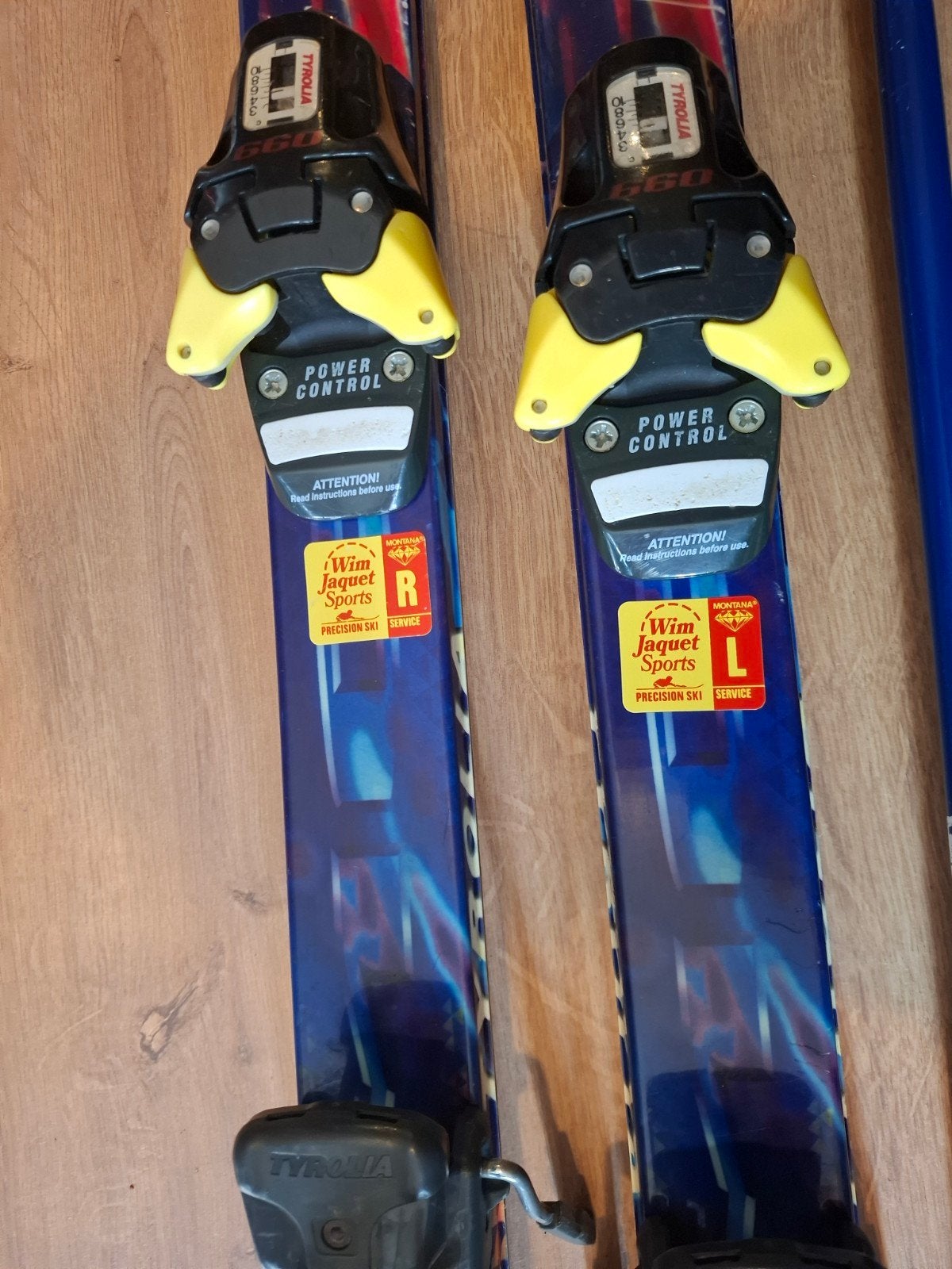Oude ski's met stokken - Leuk voor decoratie, 160 tot 180 cm, Gebruikt, Skiën, Ski's