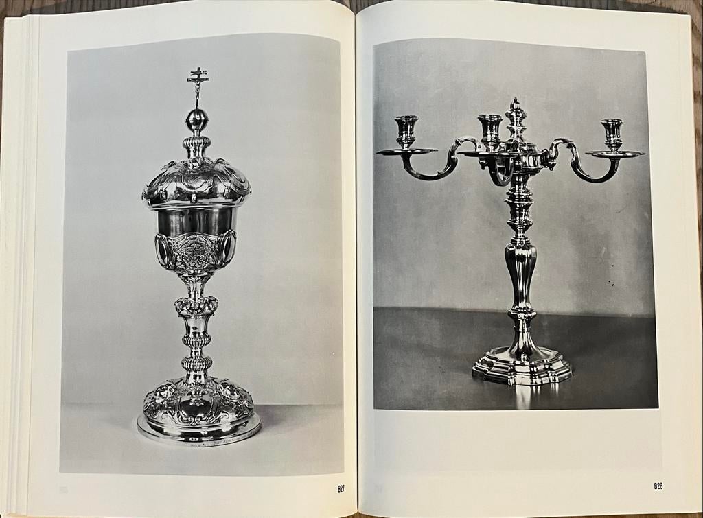 Boek over edelsmeedkunst antiek zilverwerk, Boeken, Ophalen of Verzenden, Gelezen, Overige onderwerpen