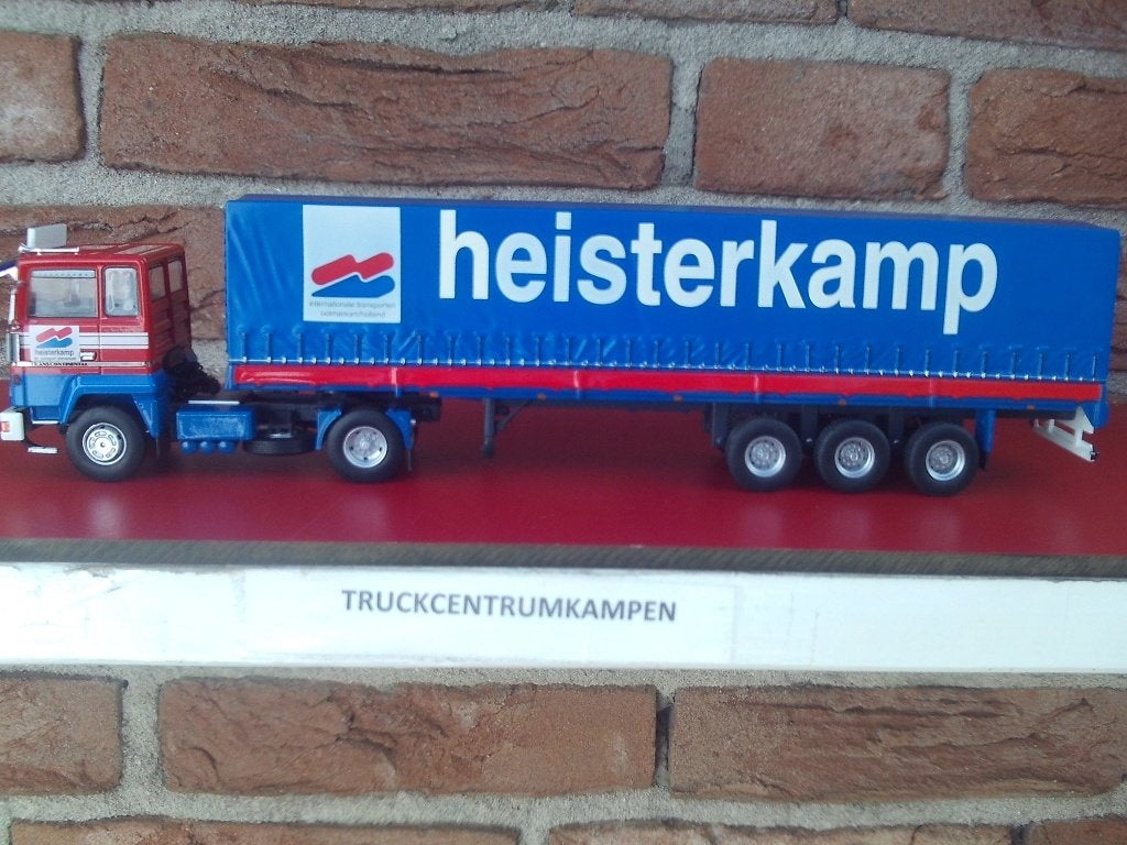 Tekno  Ford  Transcontinentaal  van  Heisterkamp.