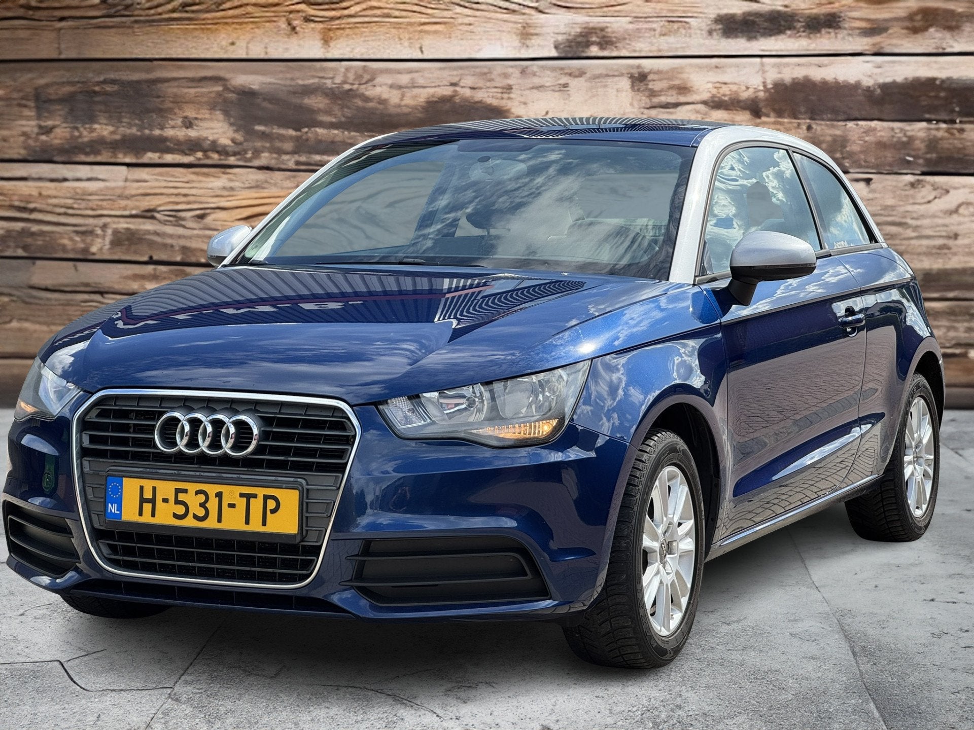 Audi A1 1.2 TFSI Admired | Airco | Multimedia | Nieuwe DB ke, Auto's, Euro 5, Zwart, 4 cilinders, Met garantie (alle)