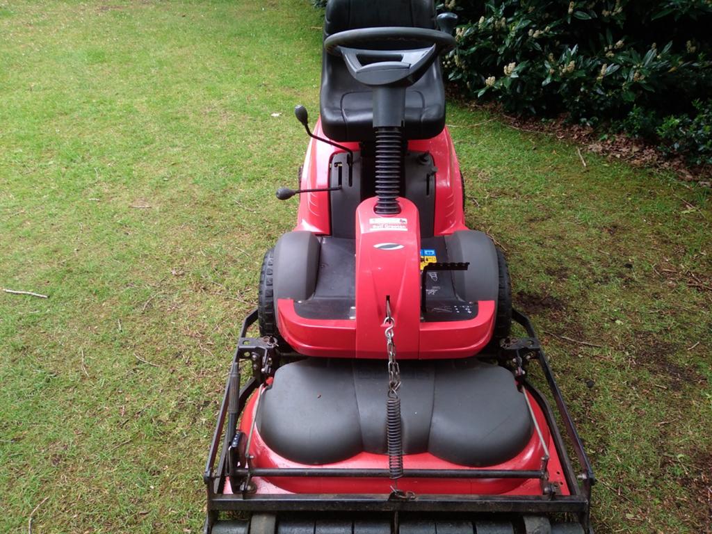 Te koop nette gastelgarden frontmaaier., Tuin en Terras, Zitmaaiers, Ophalen, Gebruikt
