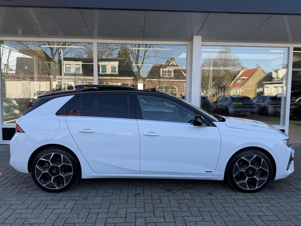 Opel Astra 1.6 Turbo Plug In Hybrid Ultimate | AGR-Stoelen |, Gebruikt, 4 cilinders, 181 pk, Alcantara
