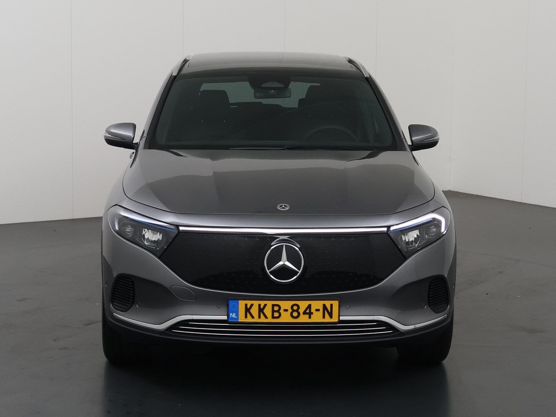 Mercedes-Benz EQA 250+ Business Solution Luxury 71 kWh | Pan, 550 km, Zwart, 445 min, Automatische klimaatregeling