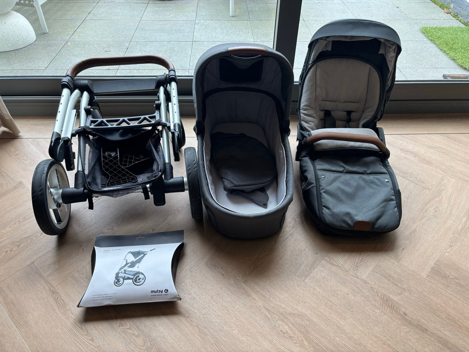 Mutsy nio combiwagen, Kinderen en Baby's, Gebruikt, Ophalen of Verzenden, Combiwagen, Met reiswieg