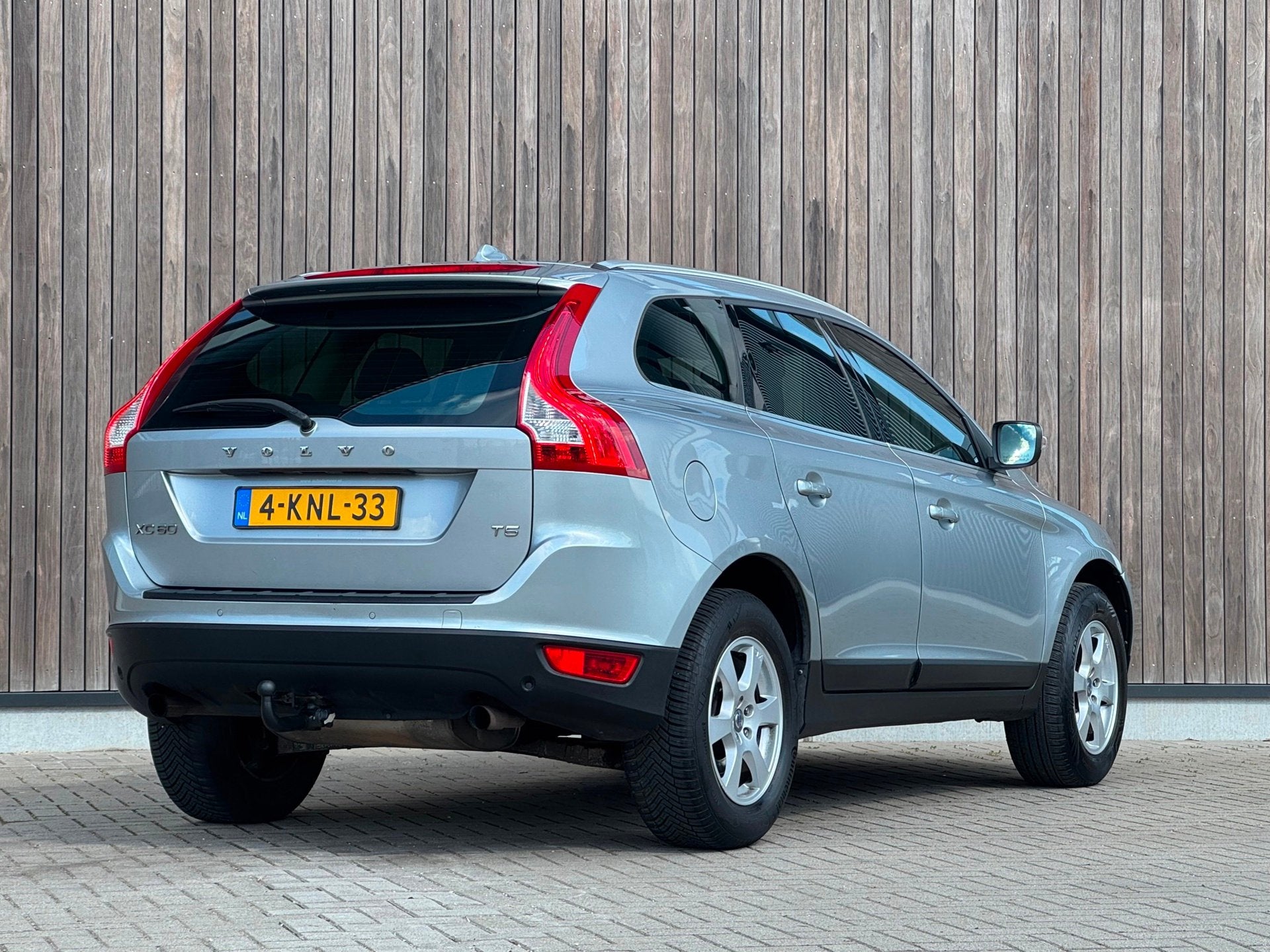 Foto 24 van Volvo XC60 2.0 T5 |LEES TEKST|