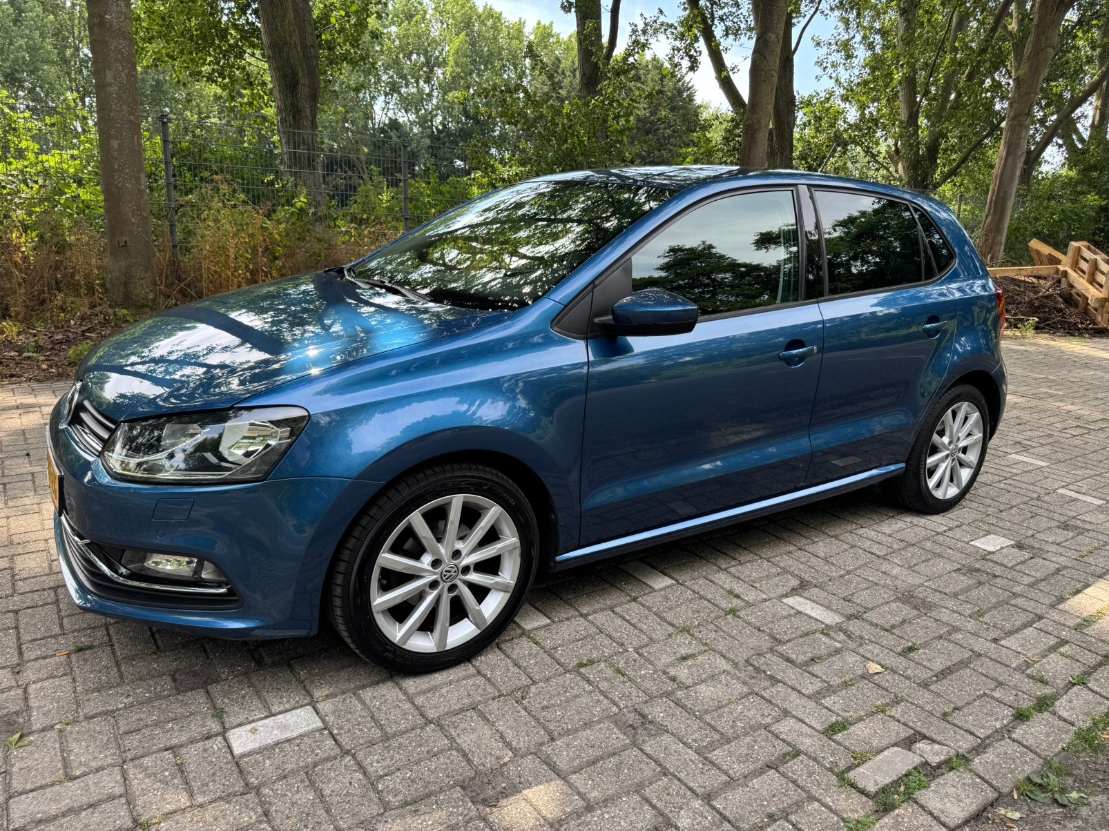 Volkswagen Polo 1.2 TSI highline 2015, Stof, 40 €/maand, Zwart, 4 cilinders