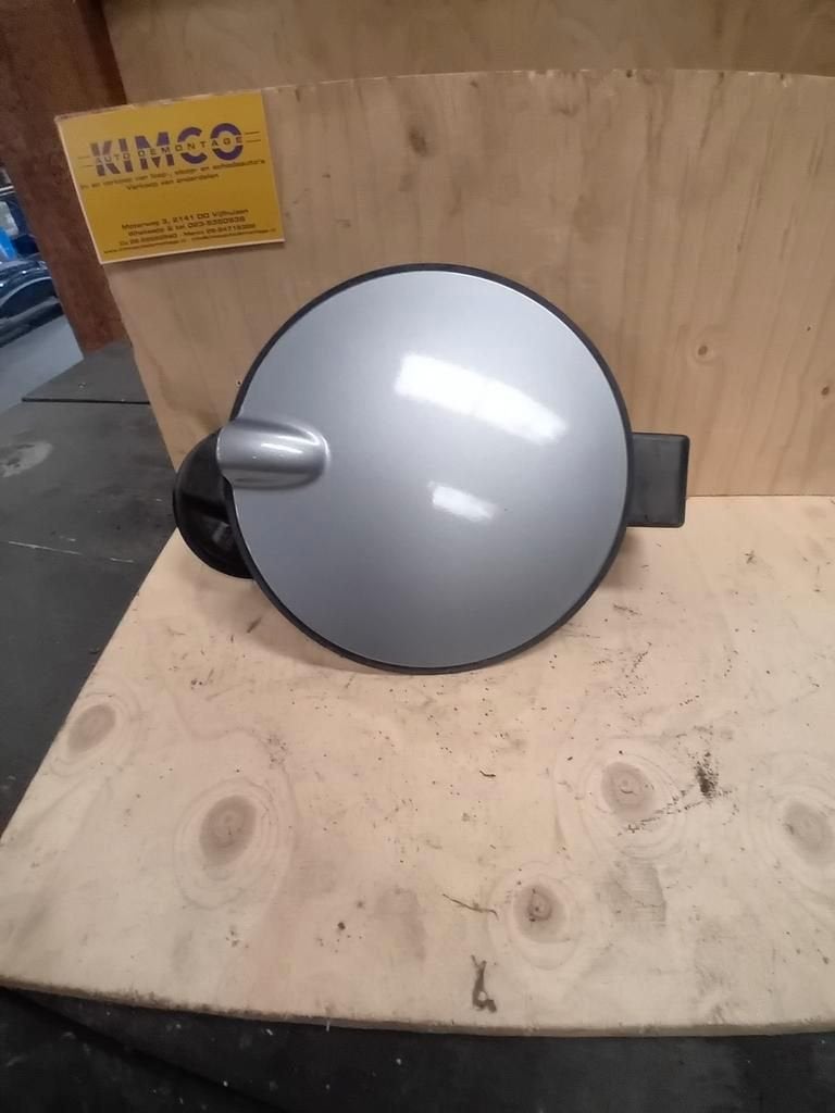 Tankklep + dop voor een Opel Corsa D 5-deurs bj.2009, Gebruikt, -, Deur, -