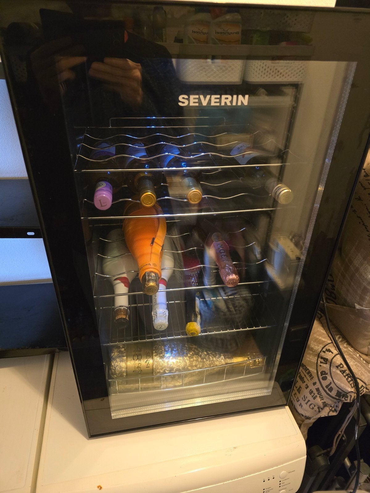 Wijnkoelkast Severin - Compact en Stijlvol, Zonder vriesvak, Minder dan 45 cm, Ophalen, 85 tot 120 cm
