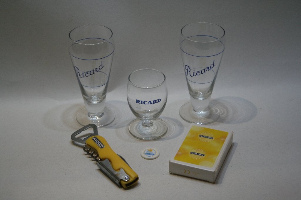 set 6 x Ricard: 3 glazen , flesopener, chip, kaartspel TOP, Ophalen of Verzenden, Zo goed als nieuw, Gebruiksvoorwerp