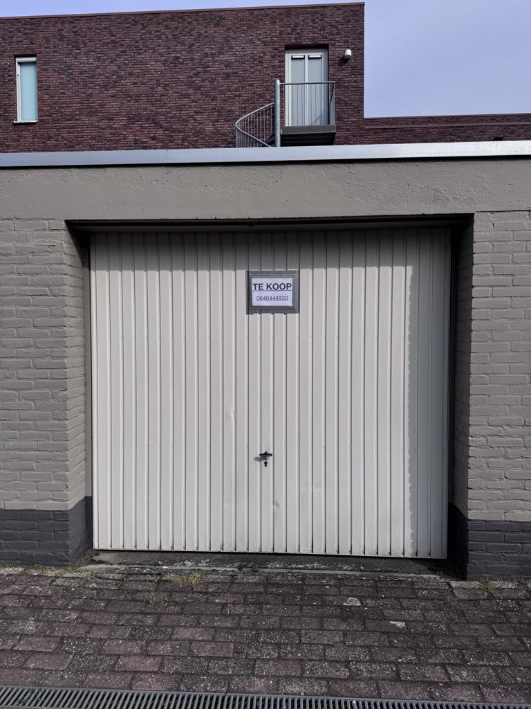 Garagebox in Waalwijk Centrum, Noord-Brabant