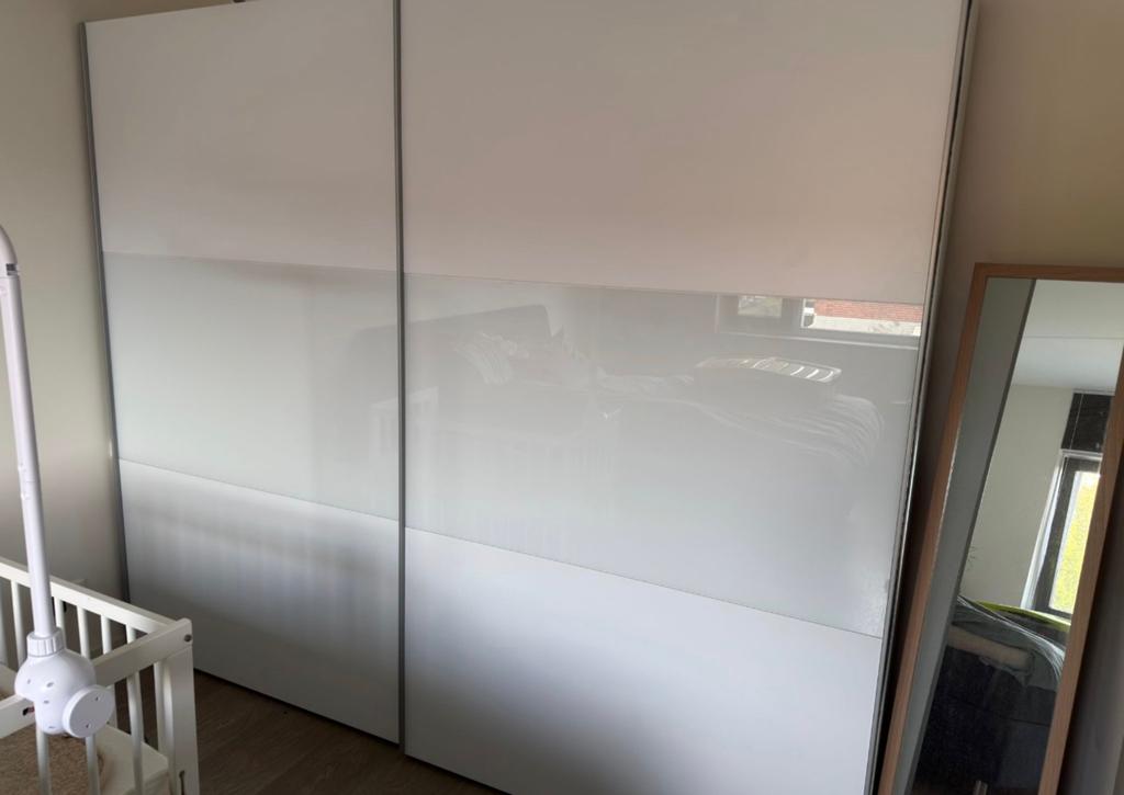Grote kledingkast / pax kast, Ophalen, Zo goed als nieuw, 50 tot 75 cm, 200 cm of meer