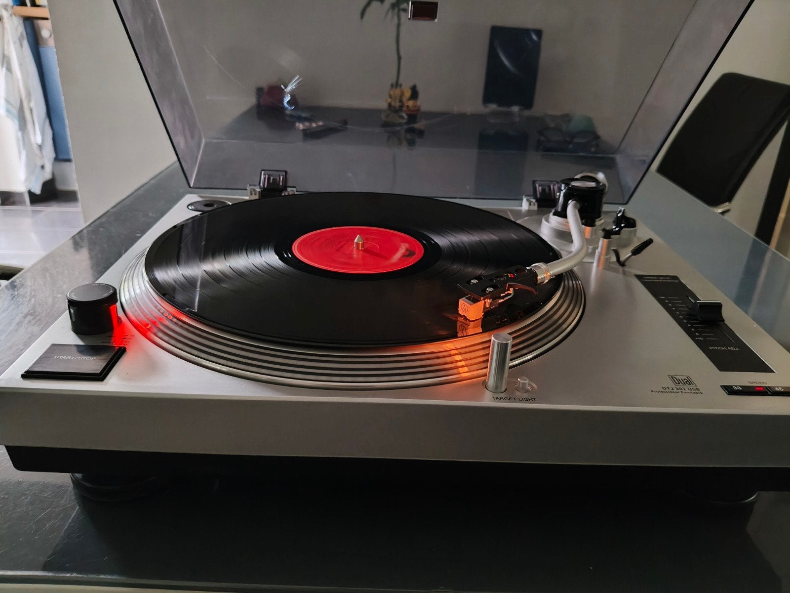 Dual DTJ 301 USB Professional Platenspeler, Ophalen, Pitch-regelaar, Zo goed als nieuw, Platenspeler