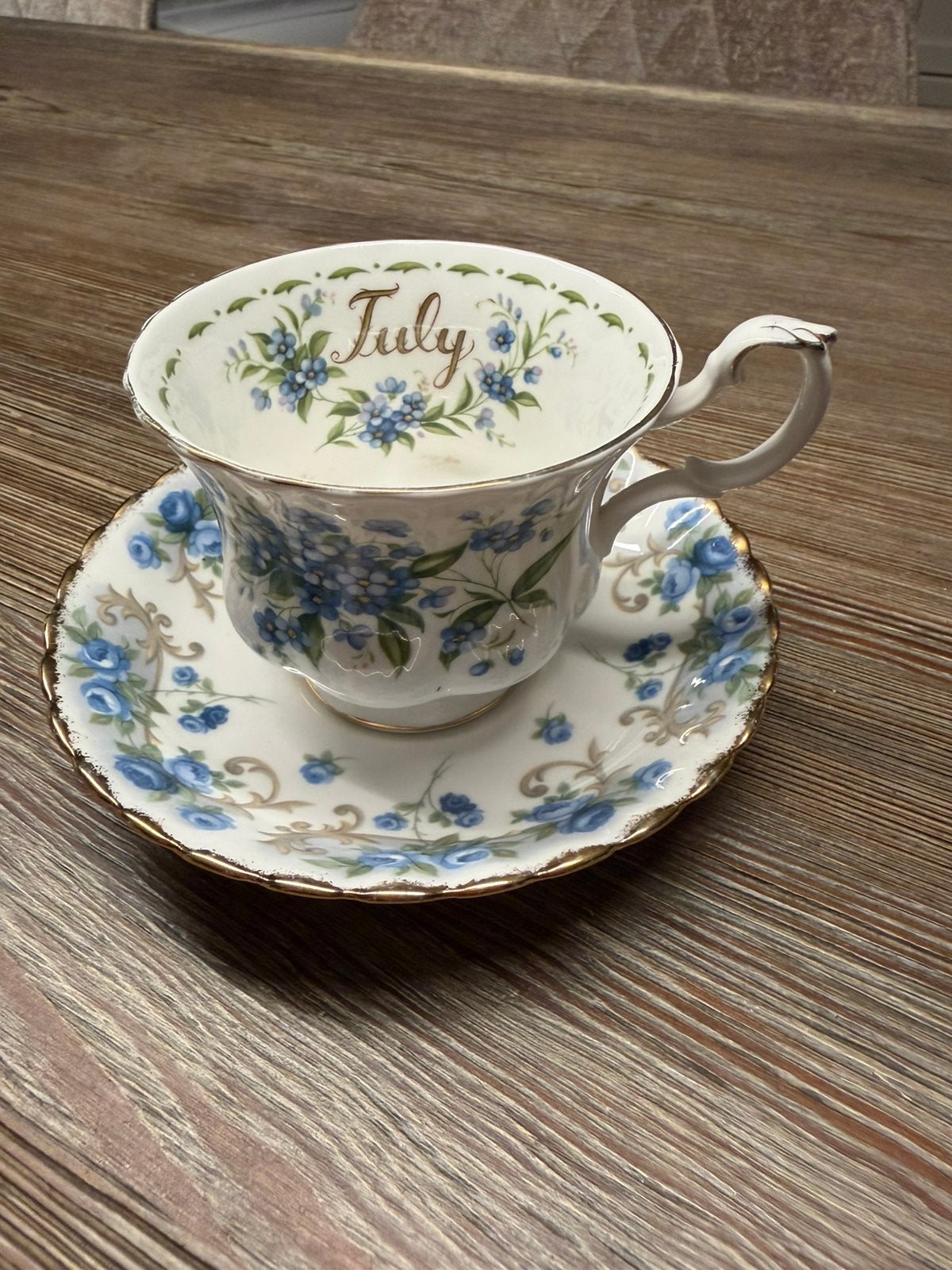 Royal Albert July kop en schotel, Ophalen of Verzenden