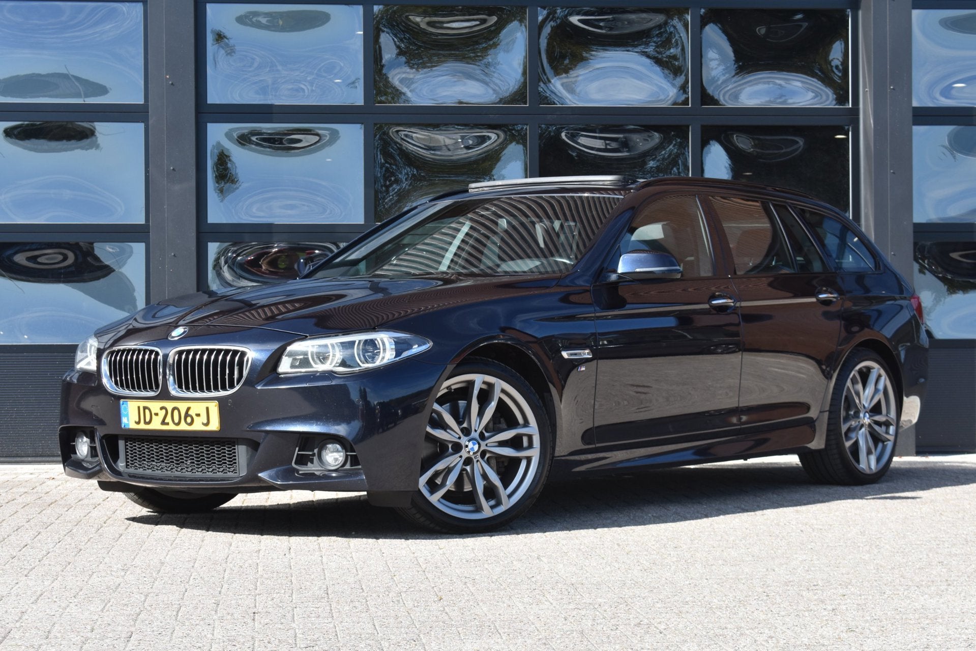 BMW 5-serie Touring 535d High Executive LED Pano Clima Navi, Auto's, Automaat, Achterwielaandrijving, Gebruikt, 2993 cc