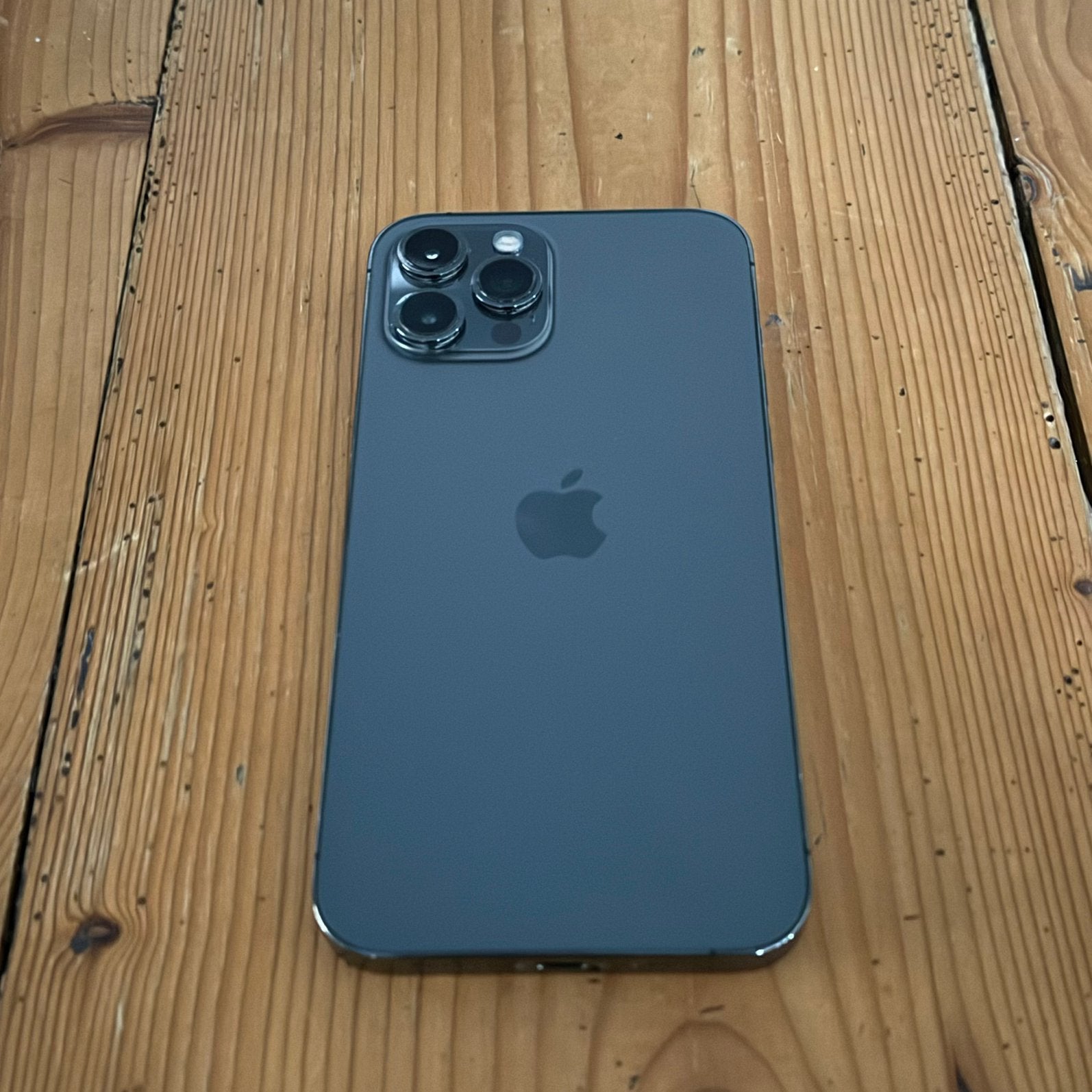 Iphone 12 Pro Max, Telecommunicatie, Mobiele telefoons | Hoesjes en Frontjes | Apple iPhone, Ophalen, Zo goed als nieuw, IPhone 12 Pro Max