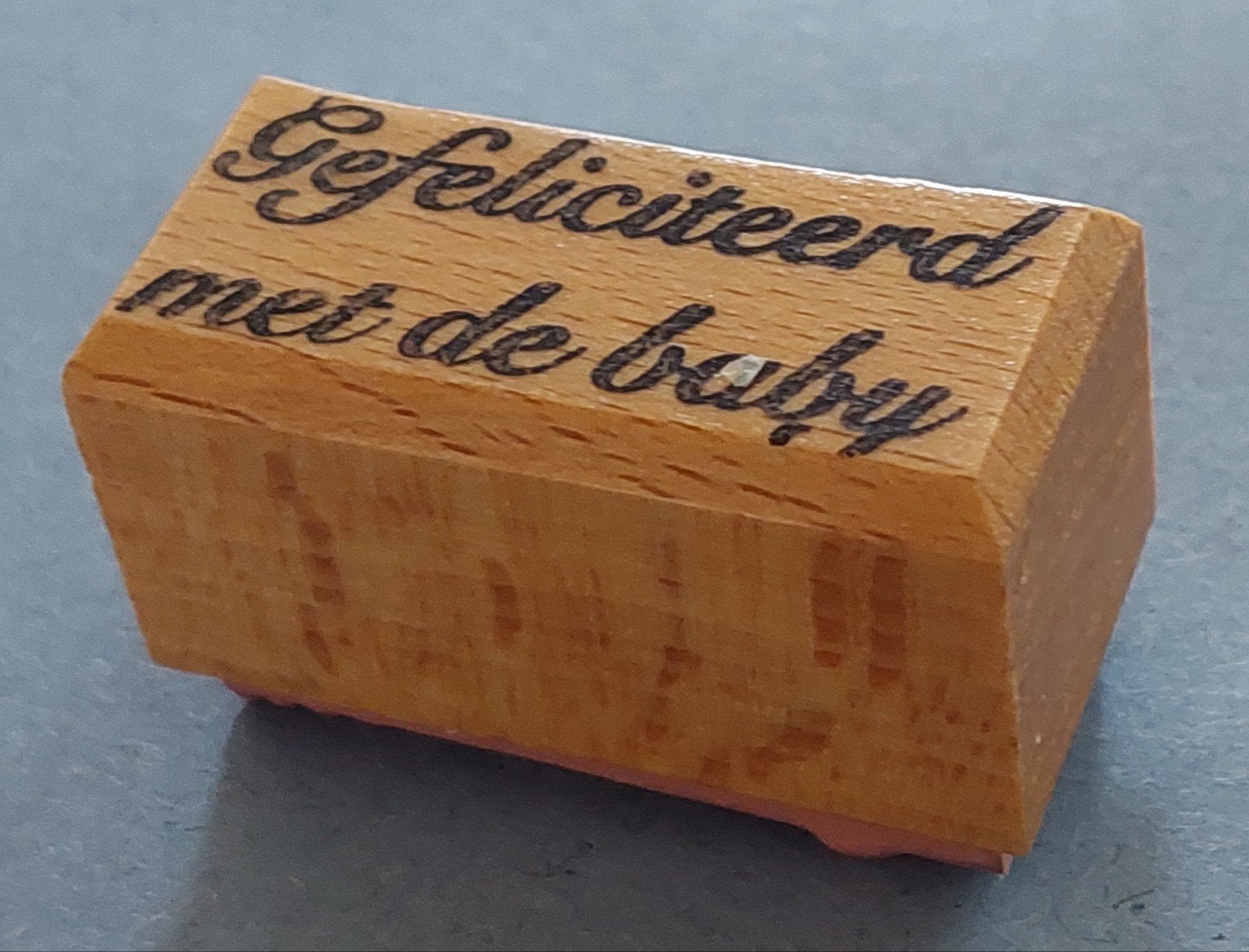 Houten stempel - Gefeliciteerd met de baby, Hobby en Vrije tijd, Ophalen of Verzenden, Nieuw, Houten stempel