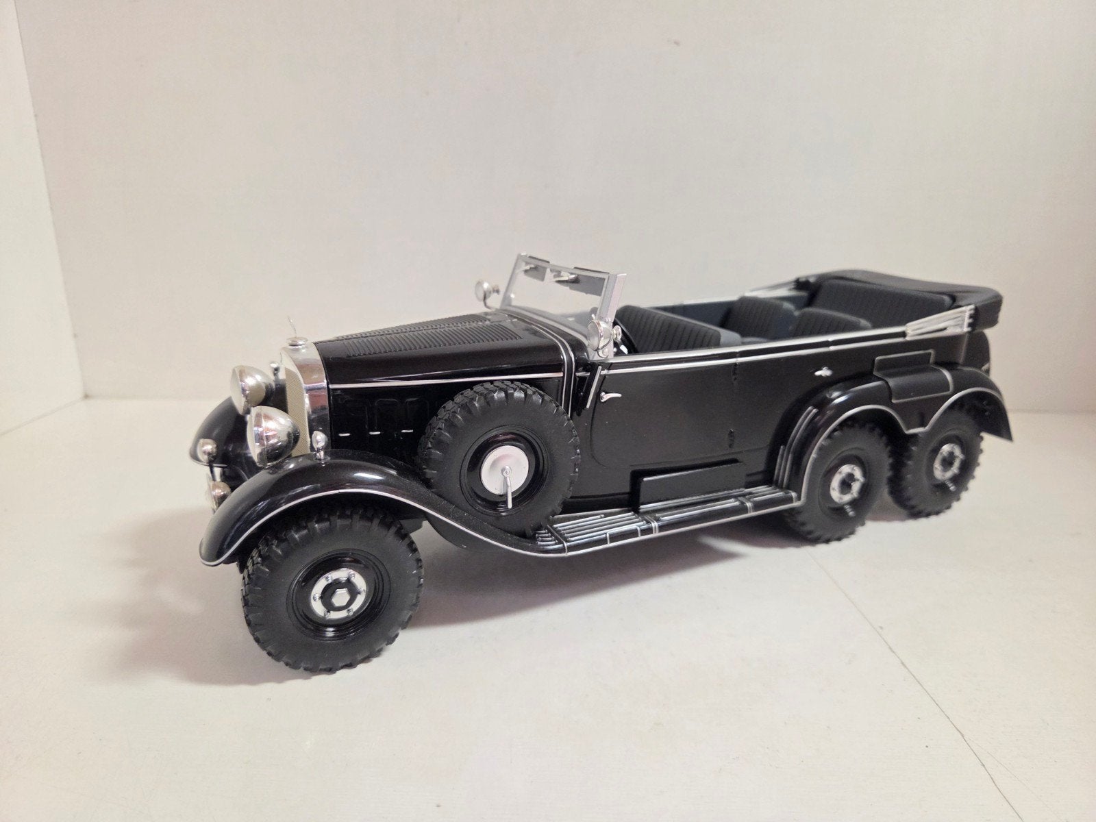CMG Mercedes Benz G4 1:18, Hobby en Vrije tijd, Overige merken, ., Ophalen of Verzenden, Zo goed als nieuw