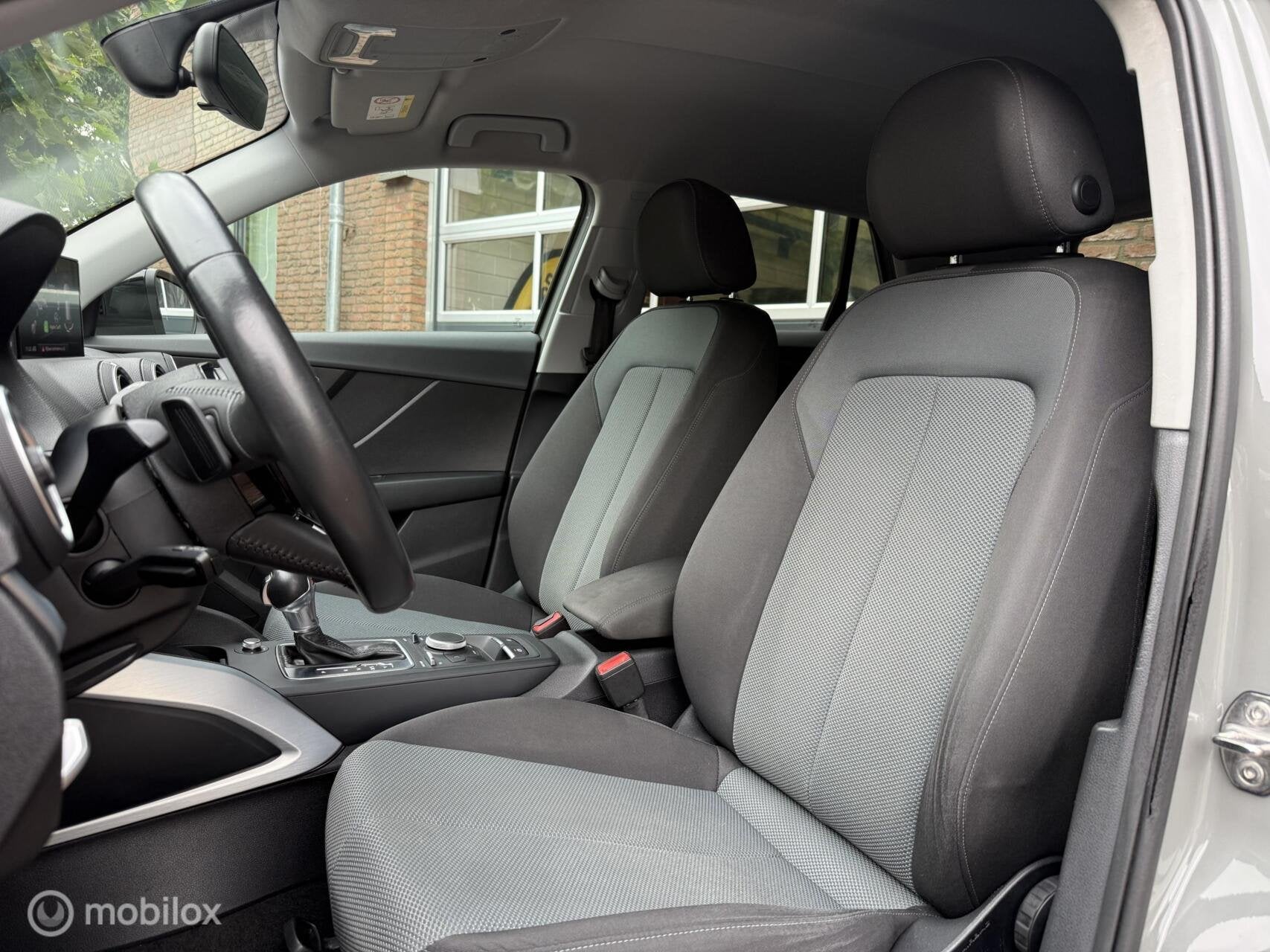 Audi Q2 30 TFSI S-line / Sport Navi Carplay LED Cruise ACC P, Stof, 1200 kg, Automatische klimaatregeling, 116 pk