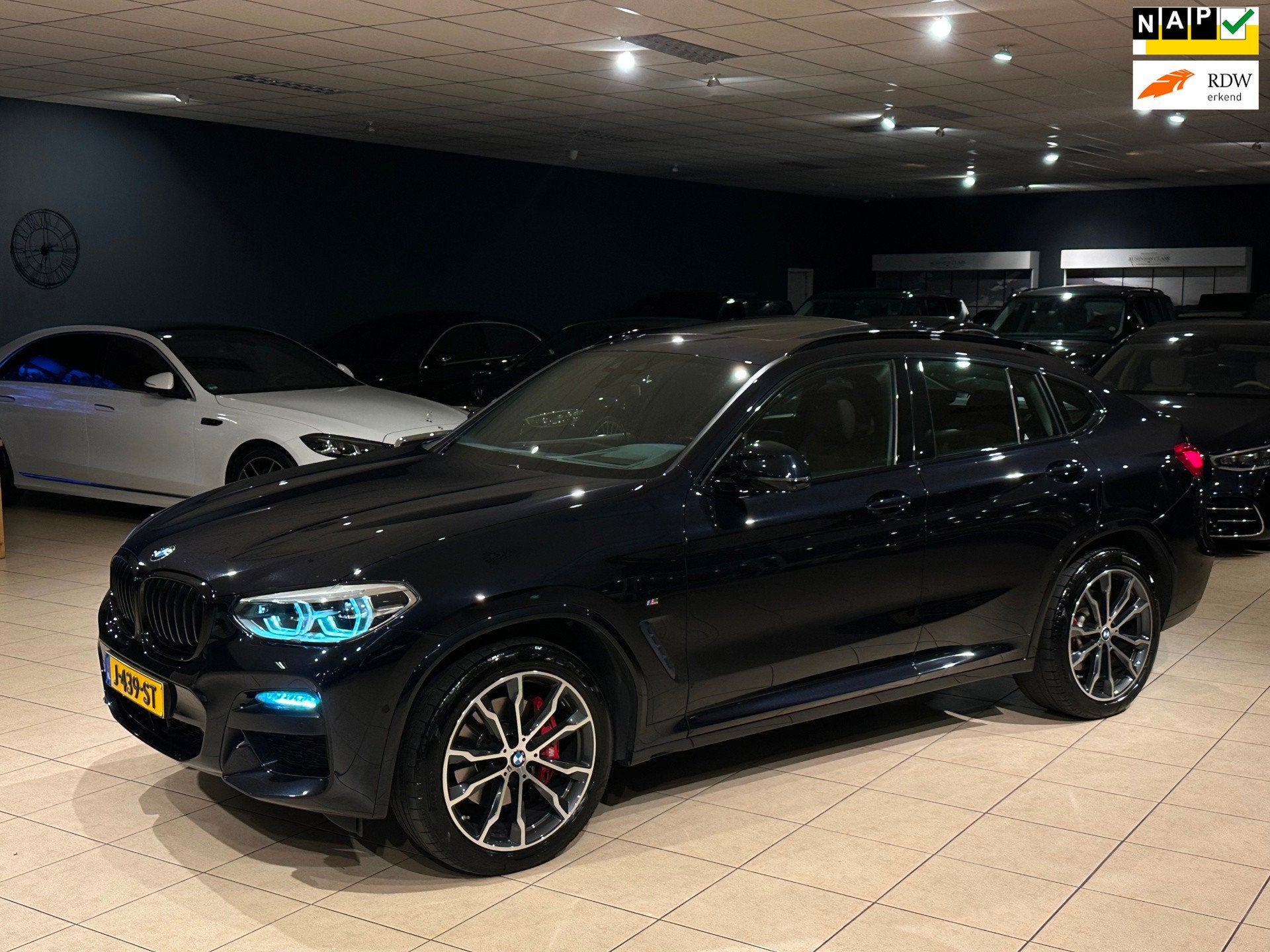 BMW X4 XDrive 30d M-SPORT|TREKHAAK|NAP|HUD|ACC|H&K|TOP, Automaat, Dealer onderhouden, Gebruikt, Euro 6