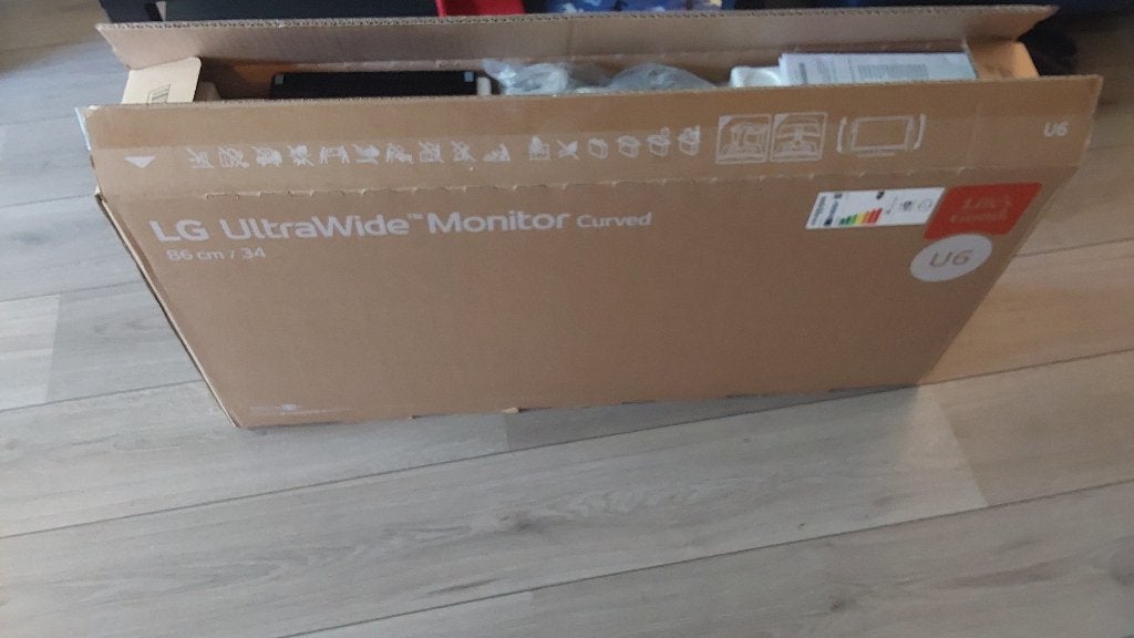 LG monitor 34 inch, Computers en Software, Monitoren, 101 t/m 150 Hz, VA, In hoogte verstelbaar, Zo goed als nieuw