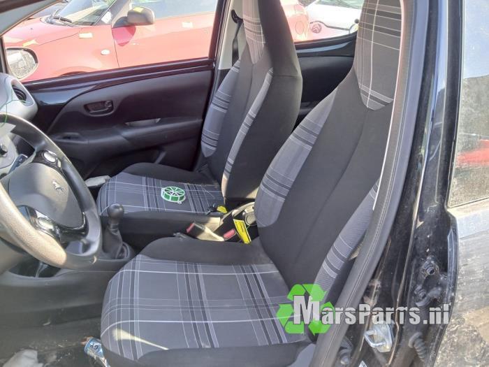 Veiligheidsgordel links-voor van een Peugeot 108, Auto-onderdelen, Interieur en Bekleding, Gebruikt, -, -, Ophalen of Verzenden