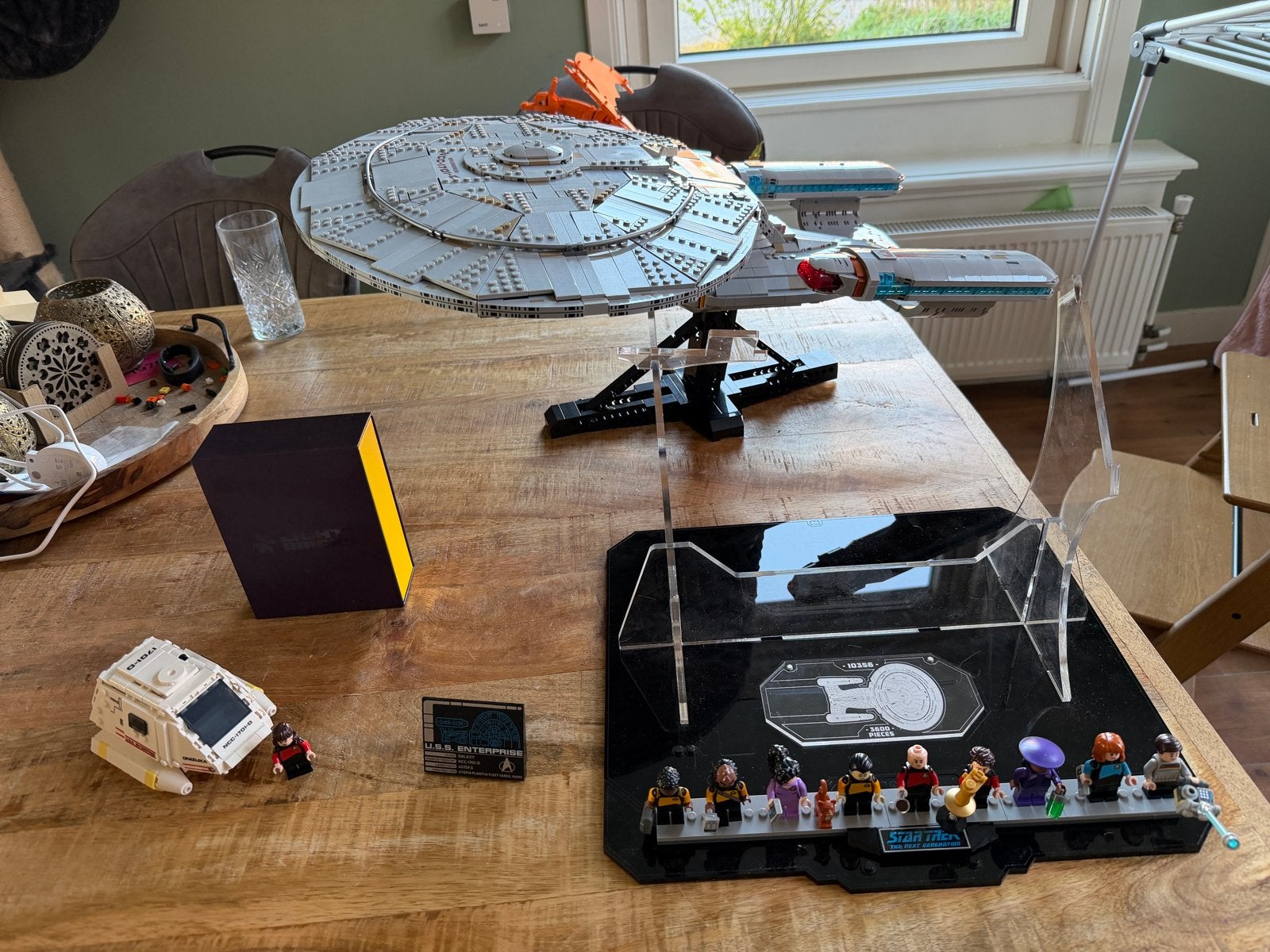Lego Star Trek Enterprise met GWP, Light My Brick & Display, Ophalen of Verzenden, Zo goed als nieuw