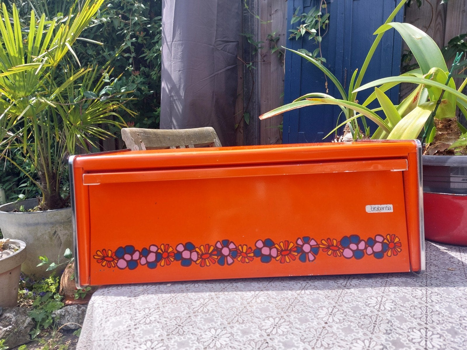 Oranje vintage Brabantia broodtrommel sixties bloemen, Ophalen of Verzenden, Huis en Inrichting