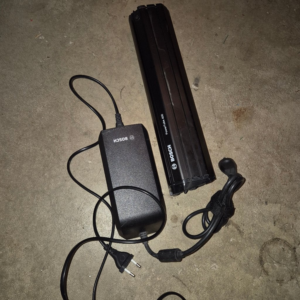 Bosch powertube, Fietsen en Brommers, Zo goed als nieuw