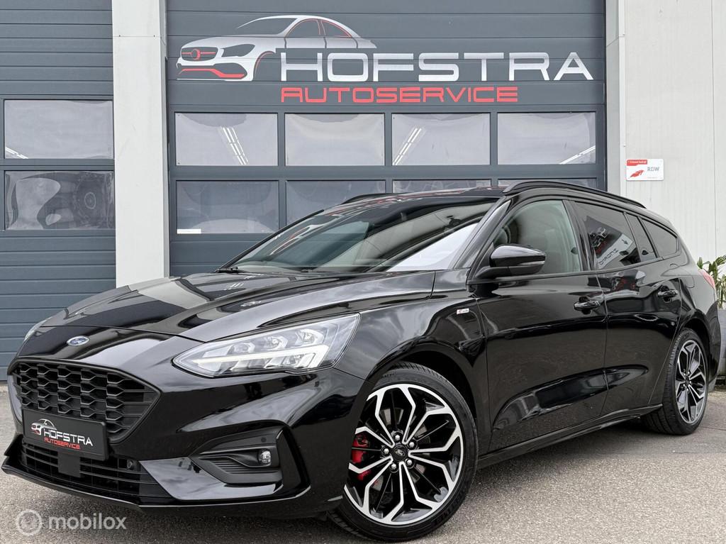 Ford Focus Wagon 1.0 EcoBoost ST Line X 18 Inch Camera Stoel, 125 pk, Gebruikt, Euro 6, Zwart