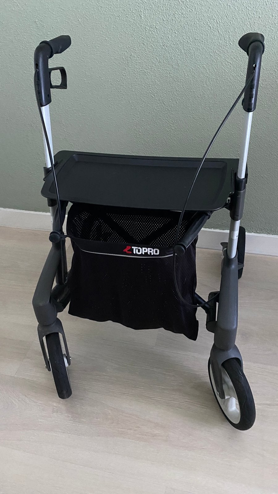 Zgan rollator Topro Classic mt S , 5 maanden gebruikt, Ophalen, Lichtgewicht, Zo goed als nieuw
