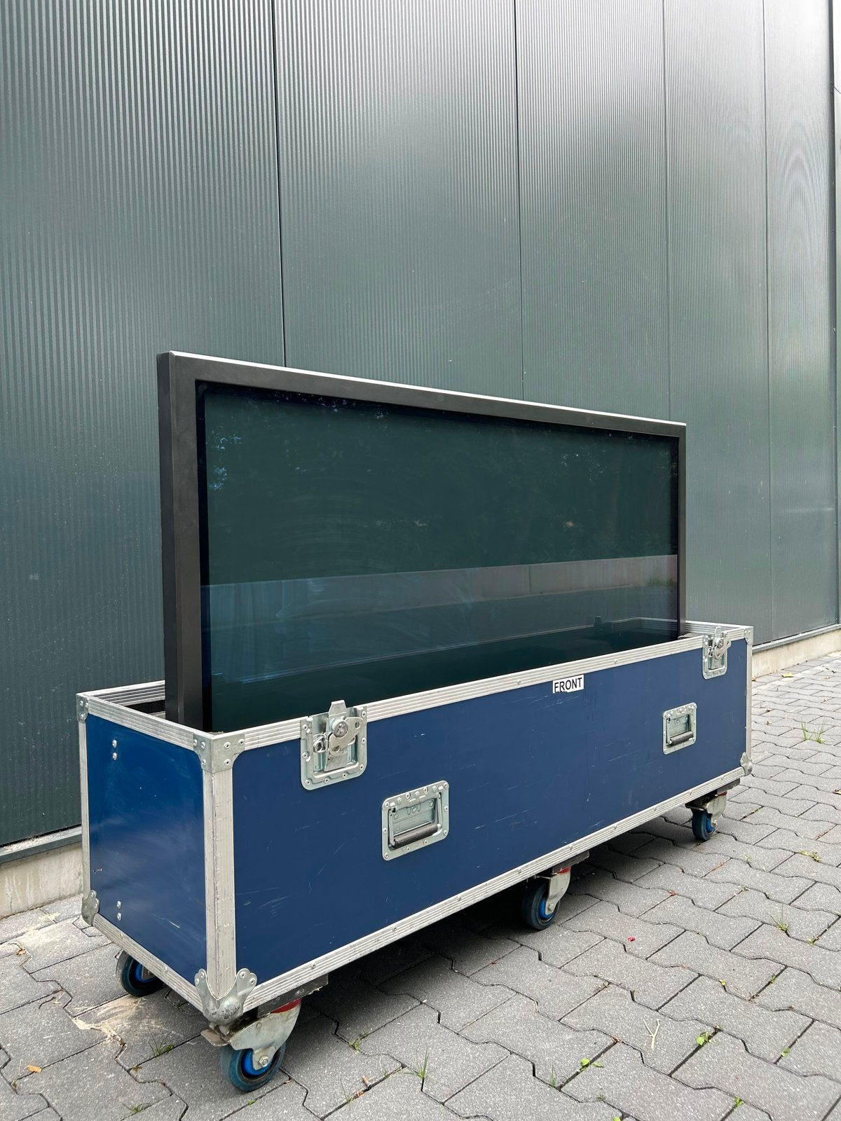 65” Full HD Panasonic beeldscherm in flightcase Pro, Ophalen, Zo goed als nieuw
