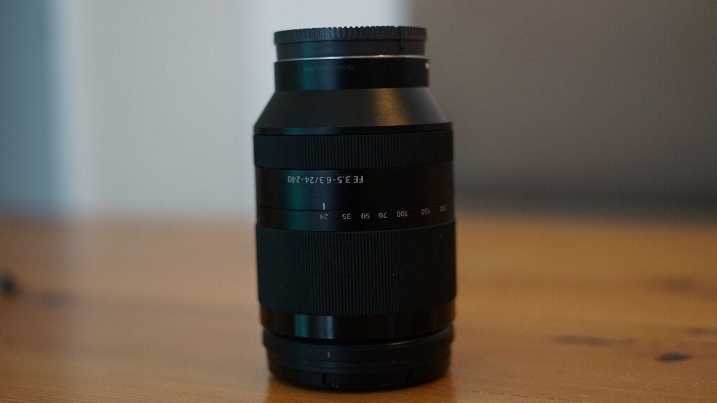 Sony FE 24-240mm f/3.5-6.3 OSS Lens, Sony E-mount, Gebruikt, Sony, 240 mm