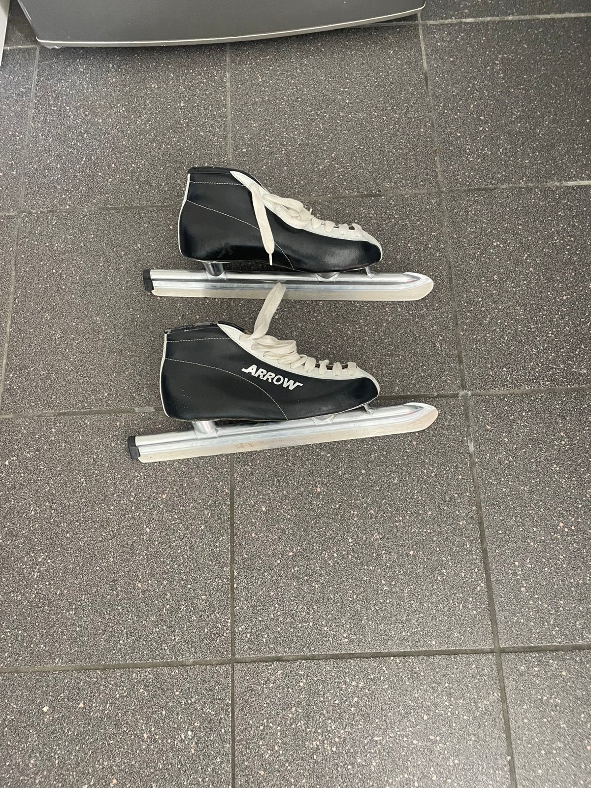 Schaatsen te koop, Sport en Fitness, Schaatsen, Ophalen, Zo goed als nieuw, Noren