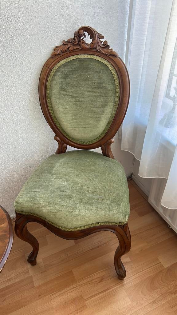 Leuke vintage stoelen., Ophalen