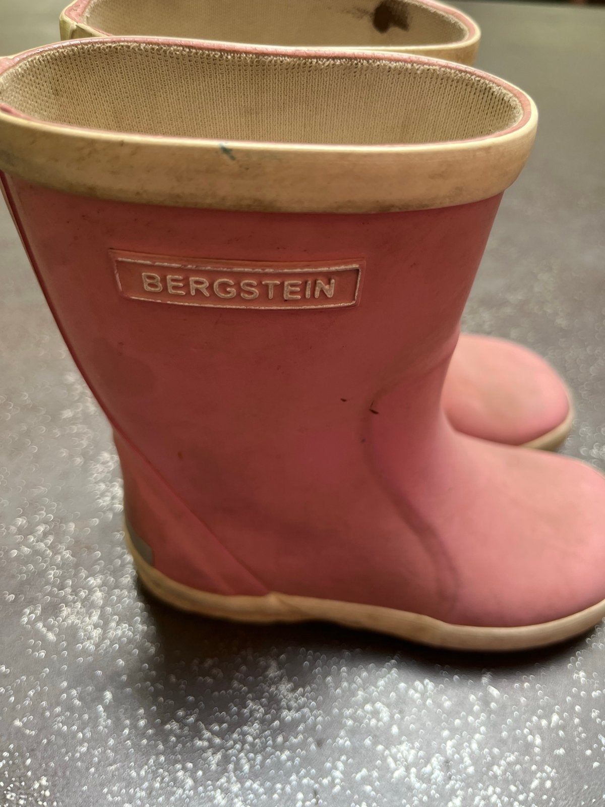 Bergstein roze regenlaarzen mt 25, Meisje, Ophalen of Verzenden, Laarzen, Zo goed als nieuw