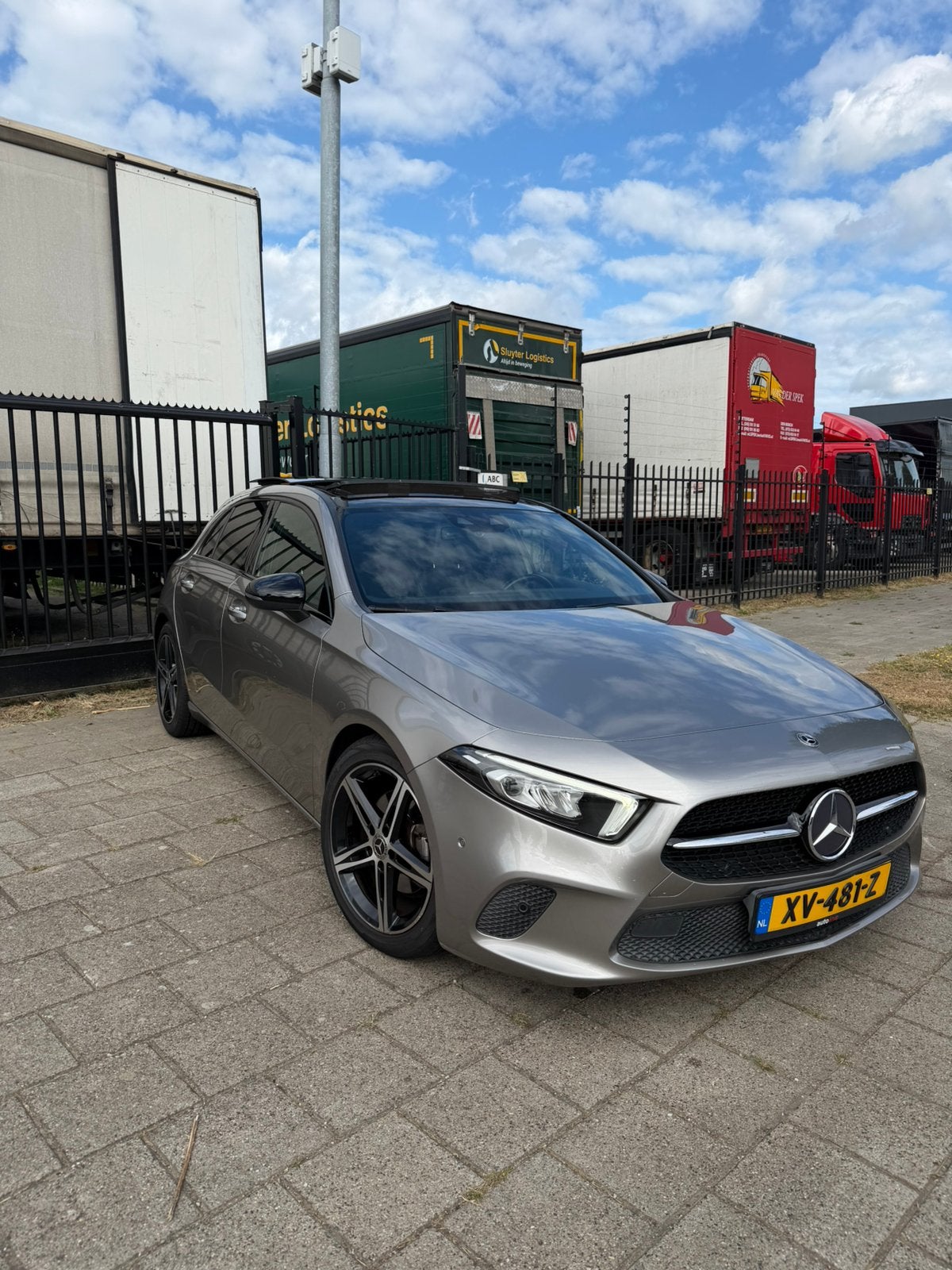 Mercedes Benz A-Klasse A 200 163 pk l PANO l SFEER l NAP, Auto's, 4 cilinders, 163 pk, Origineel Nederlands, 75 €/maand