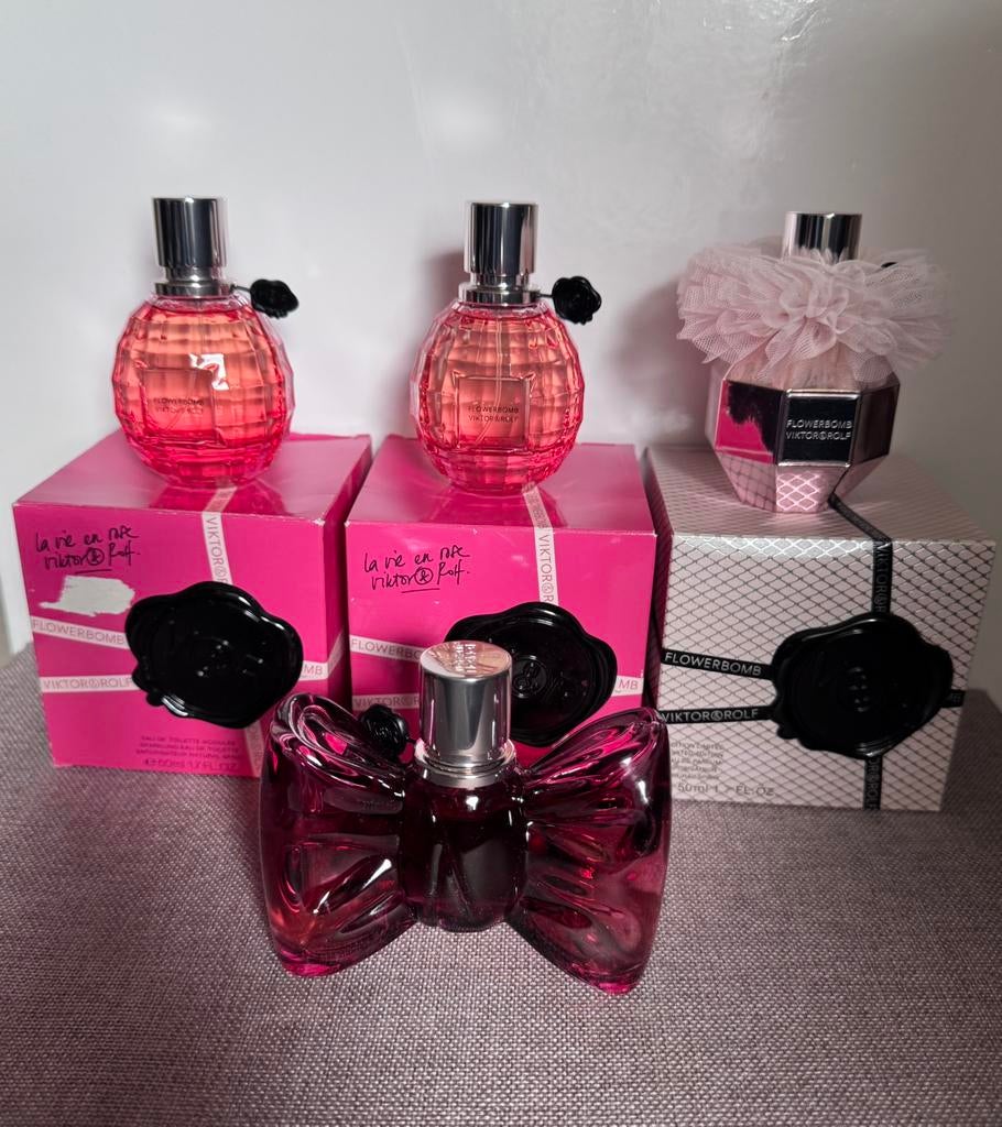Viktor & Rolf Flowerbomb la vie en rose BonBon limited tutu, Sieraden, Tassen en Uiterlijk, Uiterlijk | Parfum, Verzenden, Nieuw