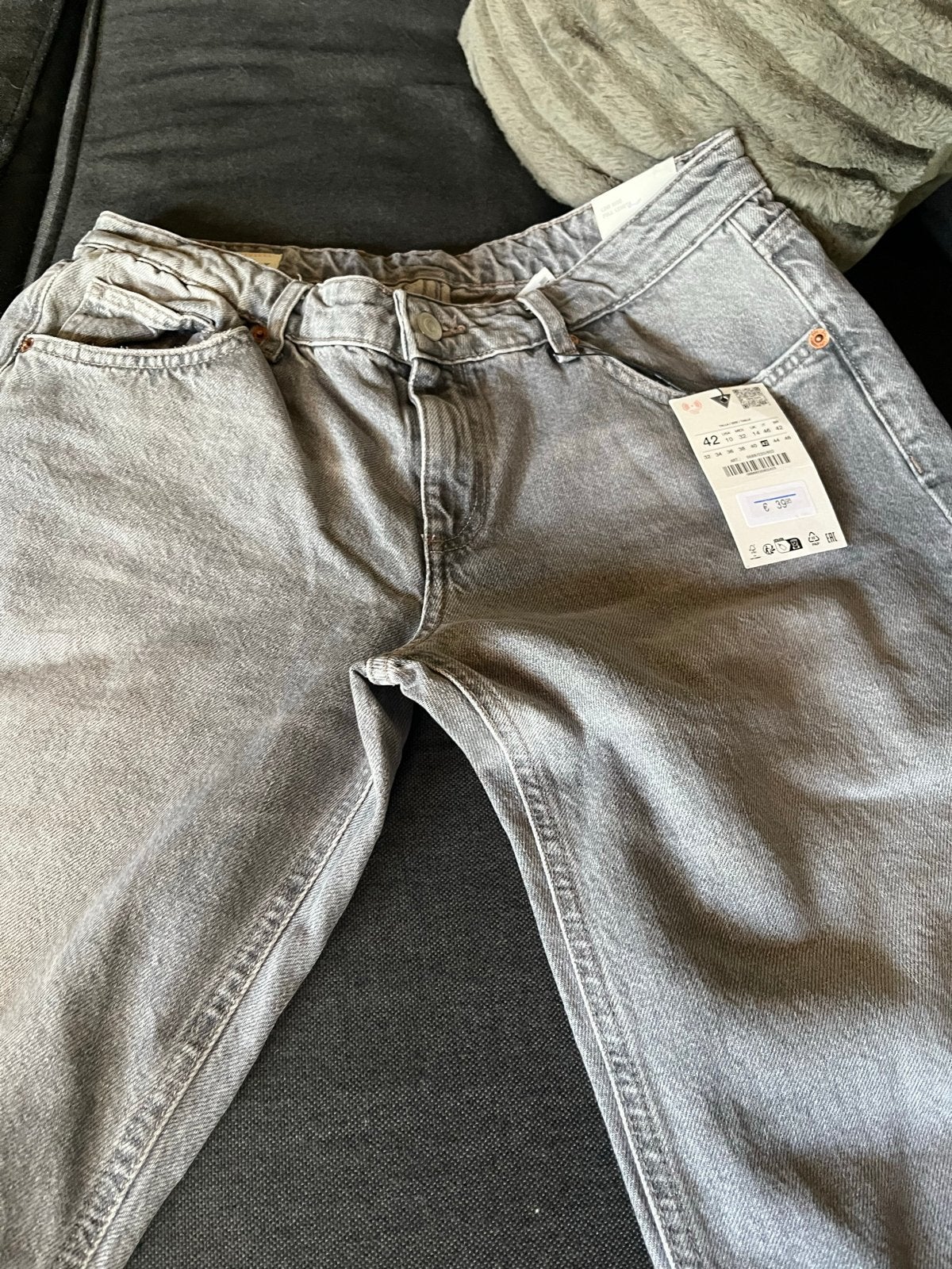 Zara Wide Leg Jeans Maat 42 Grijs Nieuw met label, Ophalen, Maat 42/44 (L), Nieuw, Grijs