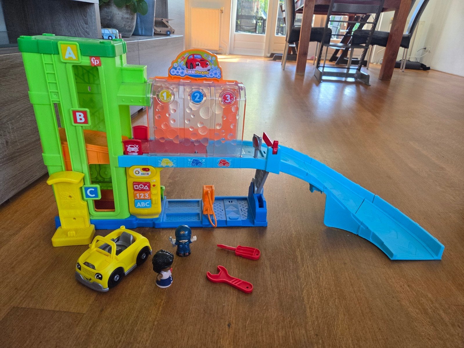 Fisher-Price Little People Garage Speelset, Ophalen, Zo goed als nieuw, Speelset, Met licht