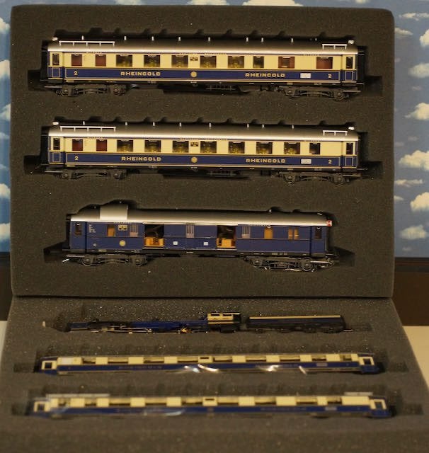 Märklin H0 26751, Schnellzug "75 Jahre Rheingold" BR18.4 DRG, Hobby en Vrije tijd, Wisselstroom, Ophalen of Verzenden, Märklin