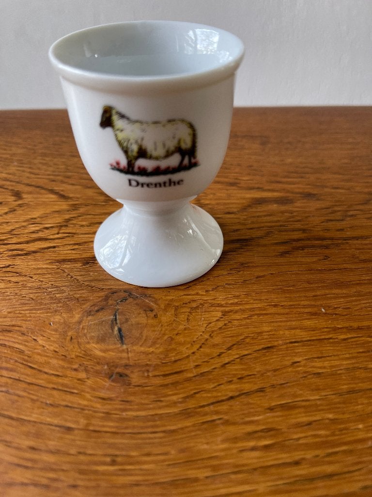 Eierdopje op Voet "Drenthe" met 'Schaap' Nieuw, Huis en Inrichting, Ophalen of Verzenden, Nieuw, Glas, Overige stijlen