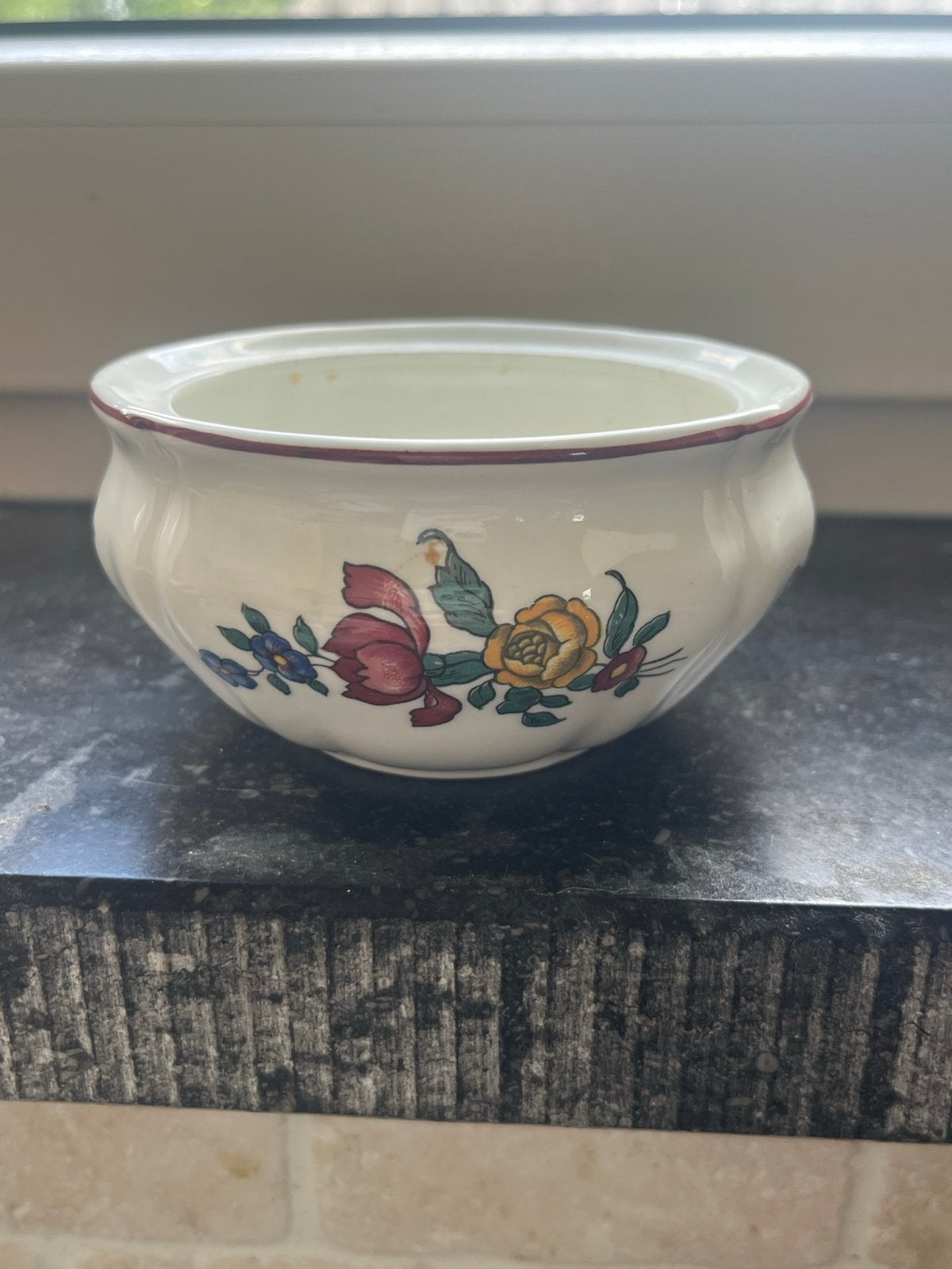 Villeroy & Boch "Alsace" kom met bloemmotief, Ophalen of Verzenden