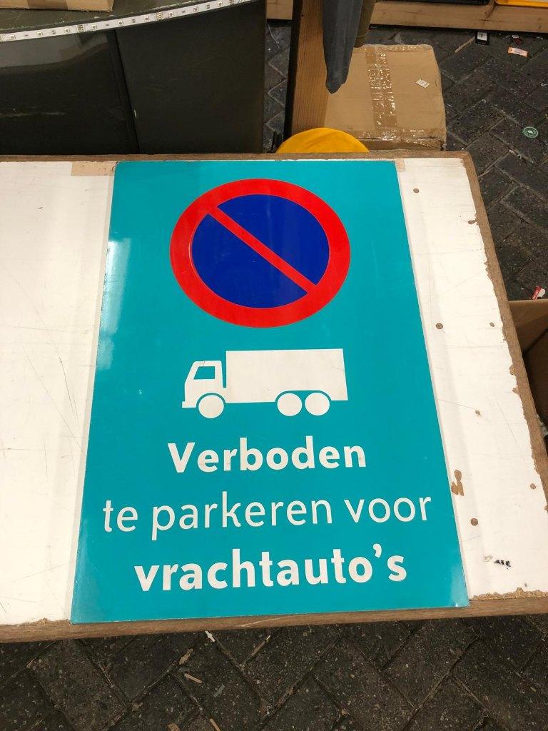 Bord - Verboden te parkeren voor vrachtauto's - 60 x 40 cm, Reclamebord, Onbekend, Ophalen of Verzenden, Zo goed als nieuw